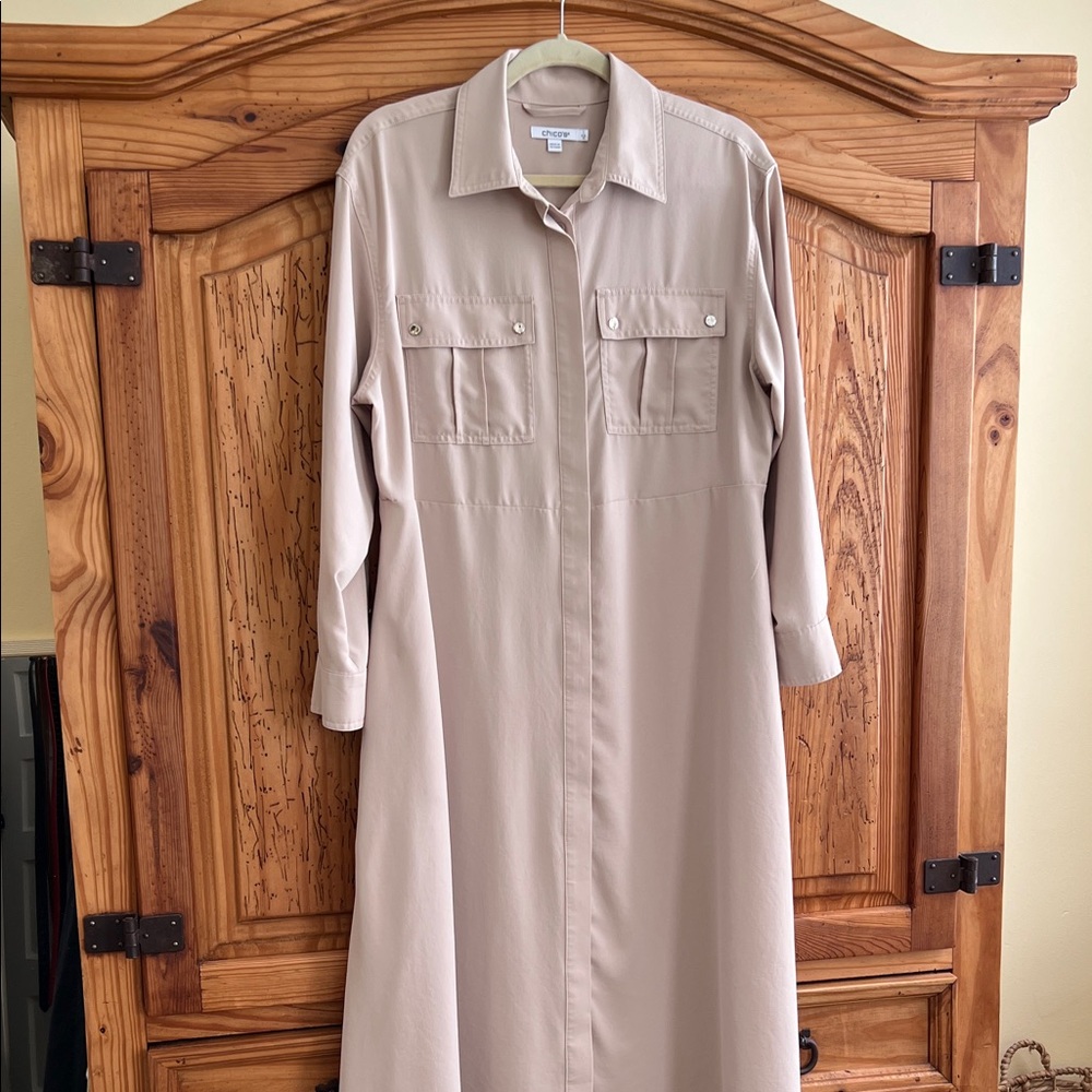 Chico's Classic Long Sleeve Beige DressPerfect travel dress